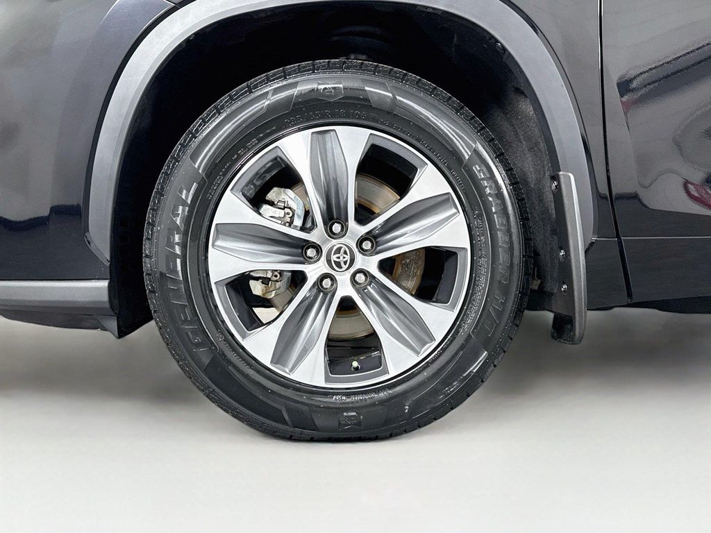 2026 Toyota HIGHLANDER XLE — миниатюра 45