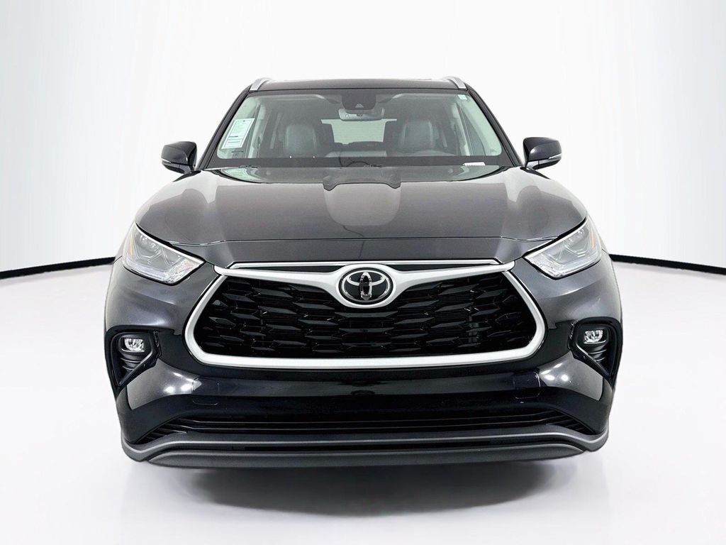 2026 Toyota HIGHLANDER XLE — миниатюра 9