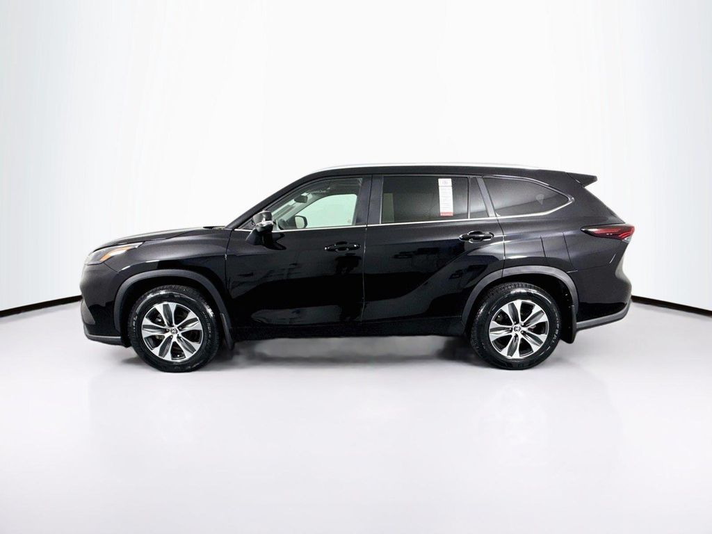 2026 Toyota HIGHLANDER XLE — миниатюра 14