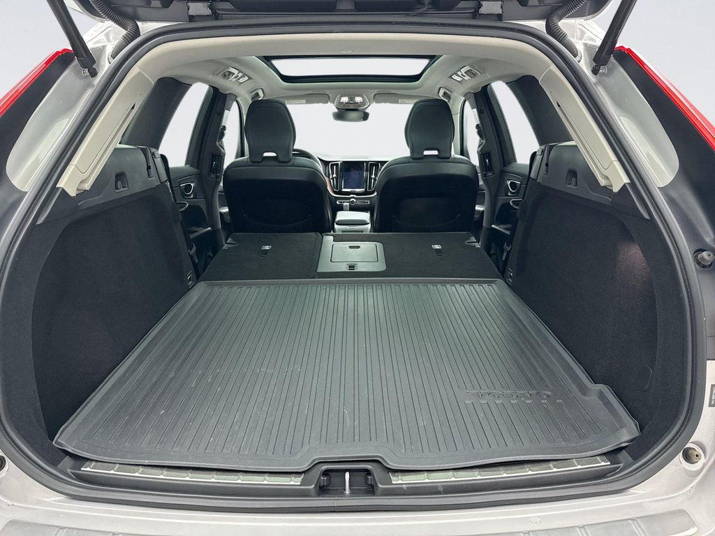 صورة مصغرة 24 لـ 2023 Volvo XC60 B5 PLUS BRIGHT THEME