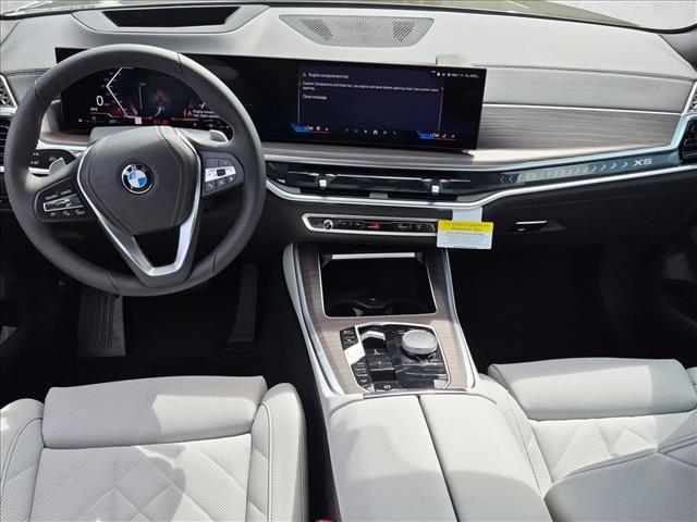 صورة مصغرة 15 لـ 2026 BMW X5 XDRIVE40I