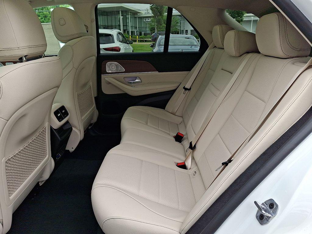 2026 Mercedes-BENZ GLE photo 10
