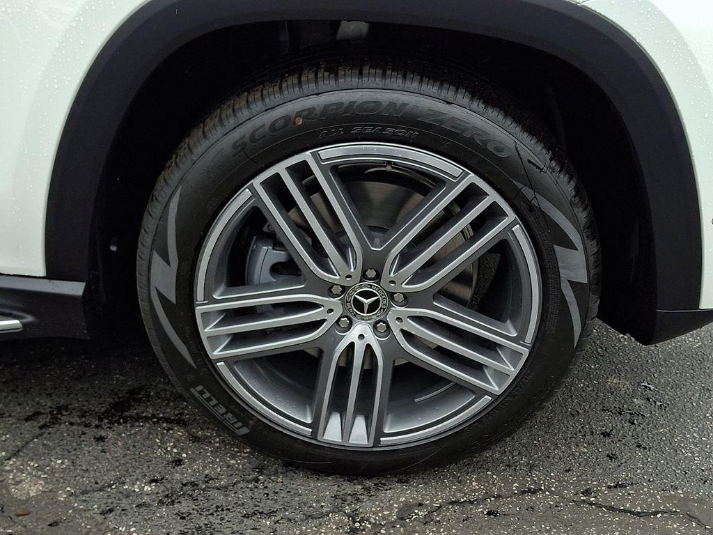 MERCEDES-BENZ GLS - 8