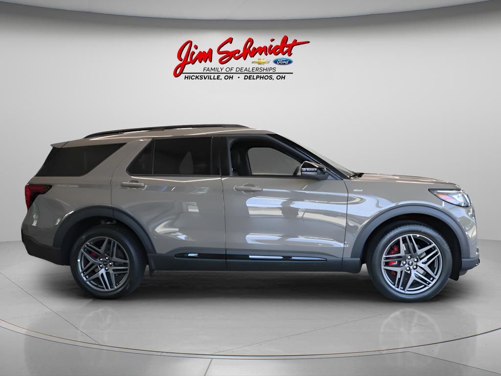New 2026 Ford Explorer ST-Line