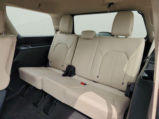 صورة 10 لـ 2024 FORD EXPEDITION PLATINUM