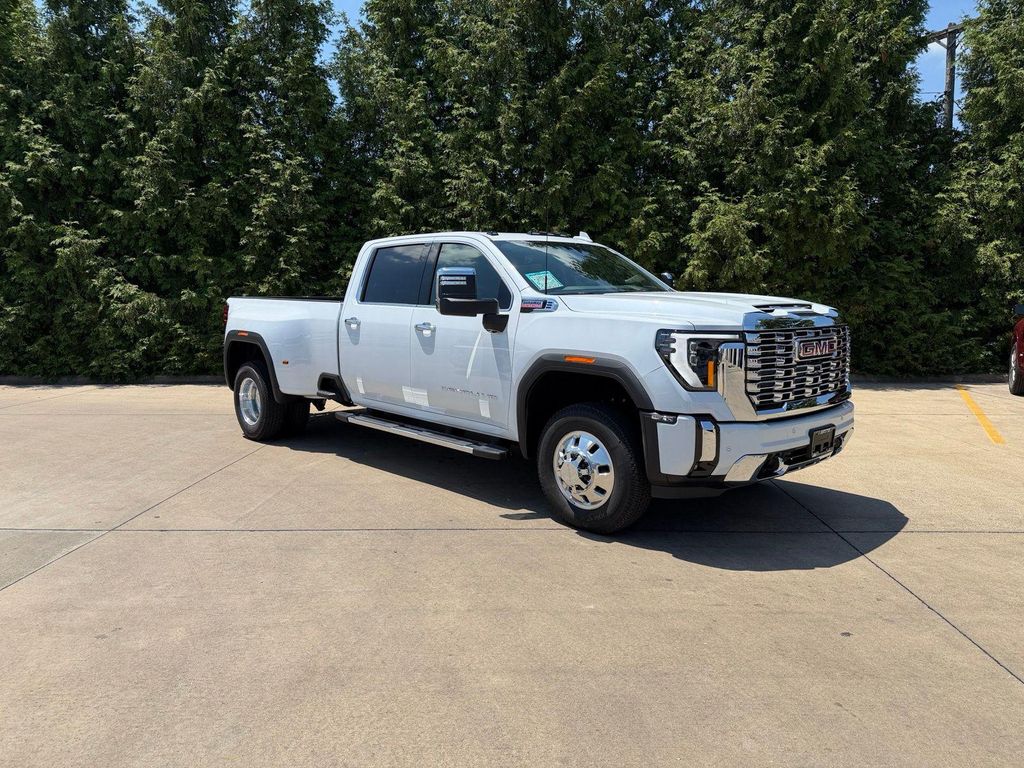 New 2026 GMC Sierra 3500 Denali