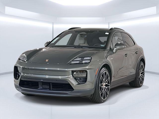 New 2026 Porsche Macan Macan Electric 4