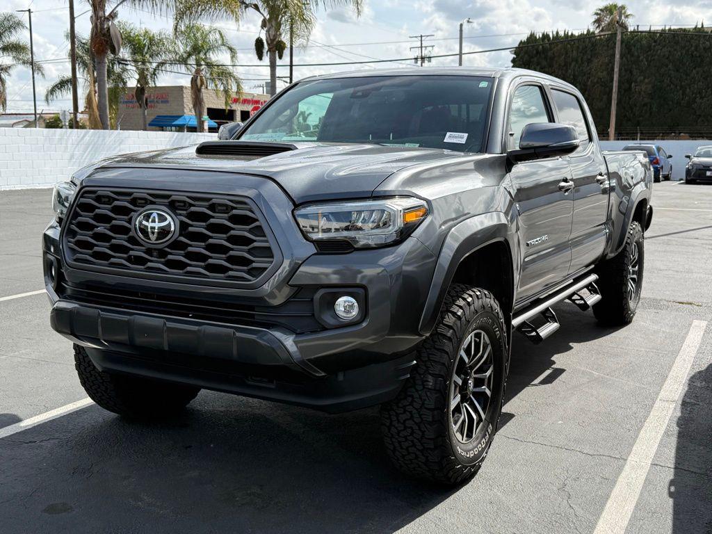 TOYOTA TACOMA - 3
