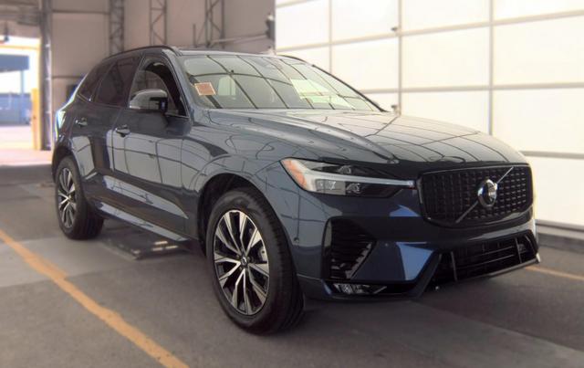 2025 Volvo XC60 B5 PLUS — фото 2