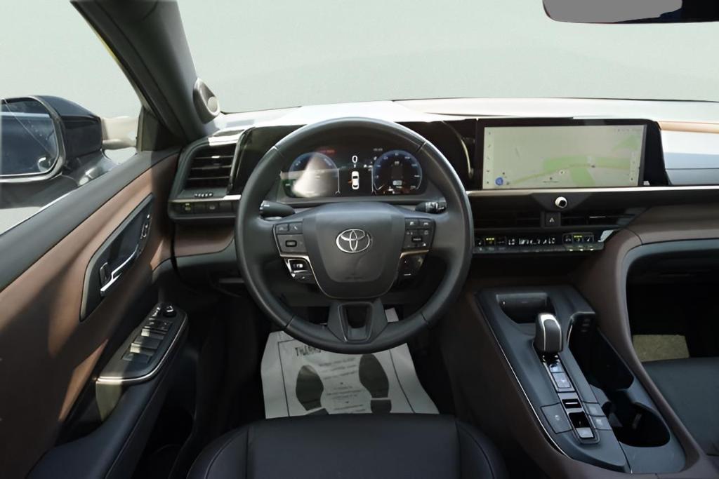 صورة مصغرة 22 لـ 2023 Toyota CROWN LIMITED