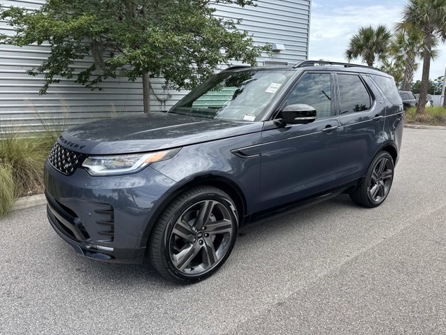 New 2026 Land Rover Discovery Dynamic SE