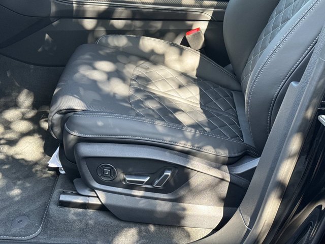 صورة 21 لـ 2026 AUDI SQ8 PRESTIGE