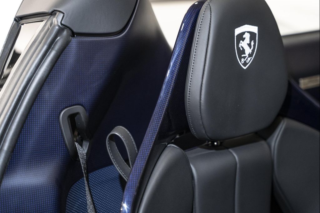2025 Ferrari 296 GTS CONVERTIBLE 照片 41