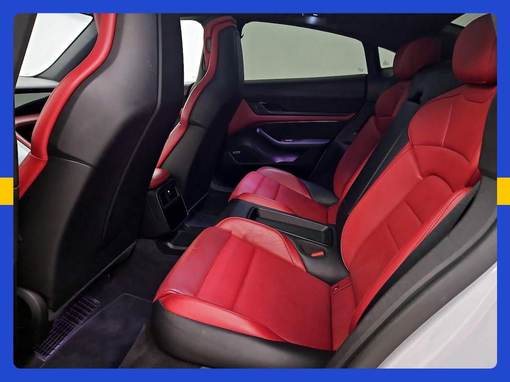 2021 Porsche TAYCAN 照片 25