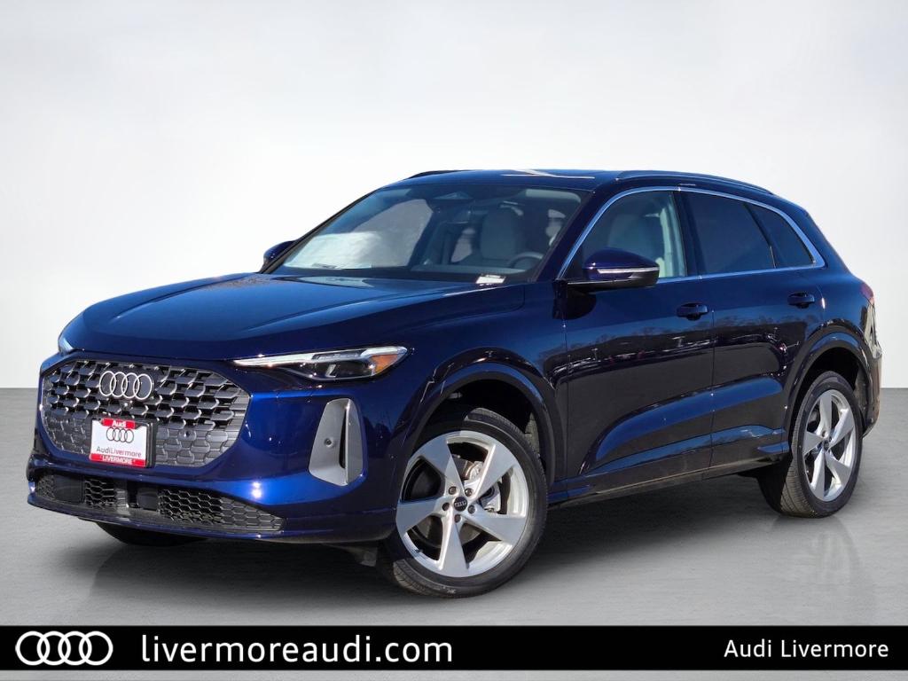 New 2025 Audi Q5 2.0T quattro Premium