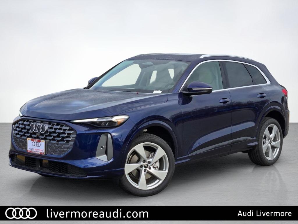 New 2025 Audi Q5 2.0T quattro Premium