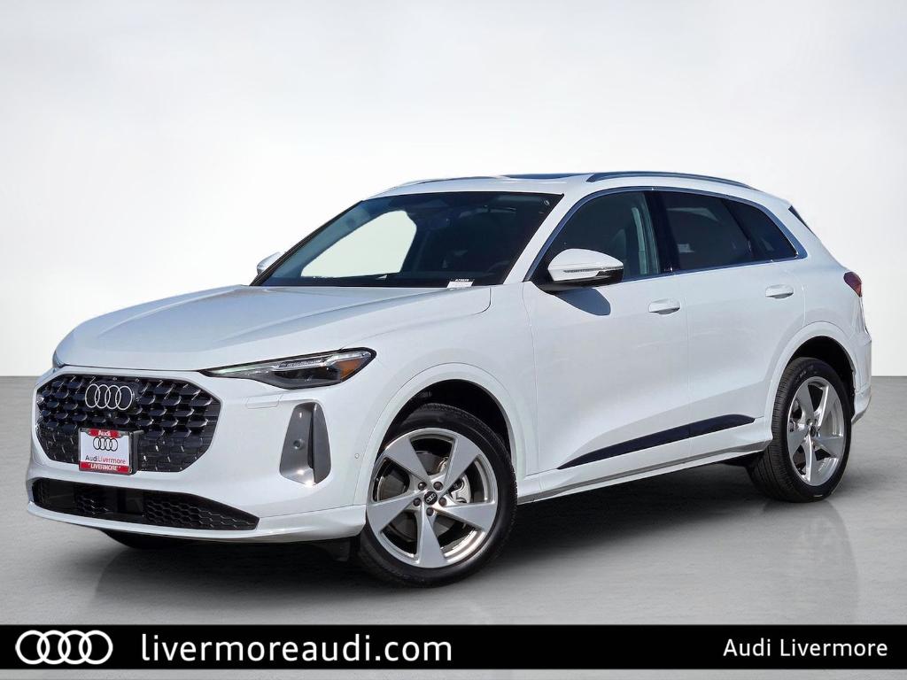 New 2025 Audi Q5 2.0T quattro Premium