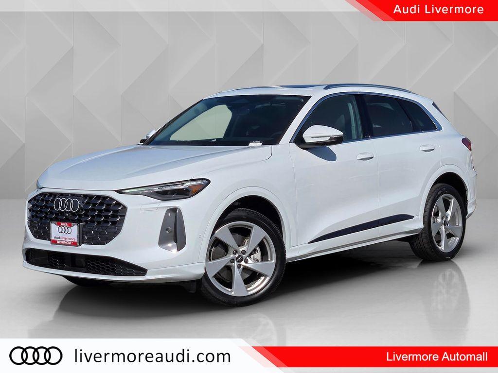 New 2025 Audi Q5 2.0T quattro Premium