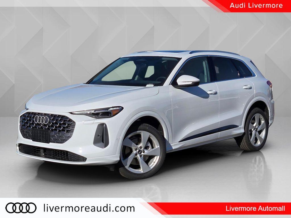 New 2025 Audi Q5 2.0T quattro Premium