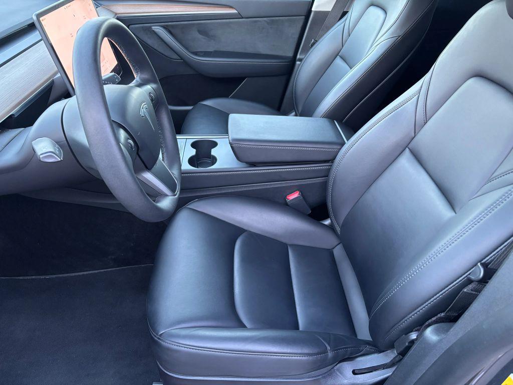 TESLA MODEL Y LONG RANGE DUAL MOTOR ALL-WHEEL DRIVE - 10