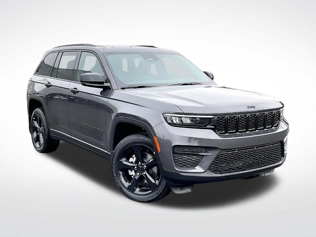New 2025 Jeep Grand Cherokee Laredo