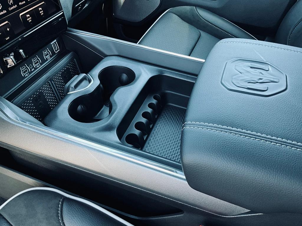 صورة مصغرة 21 لـ 2026 RAM 1500 LARAMIE