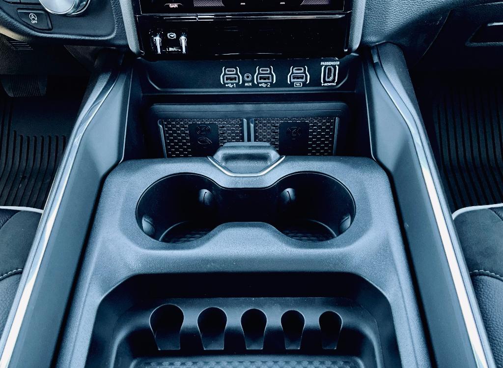 صورة مصغرة 15 لـ 2026 RAM 1500 LARAMIE