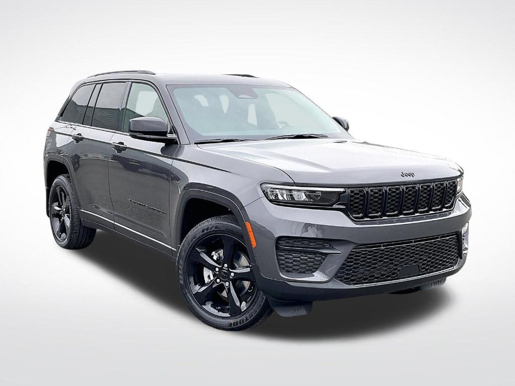 New 2025 Jeep Grand Cherokee Laredo