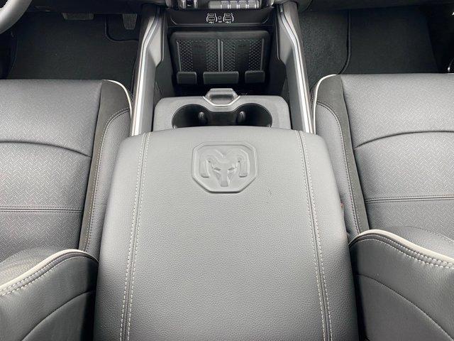 2026 RAM 2500 LARAMIE 缩略图 25