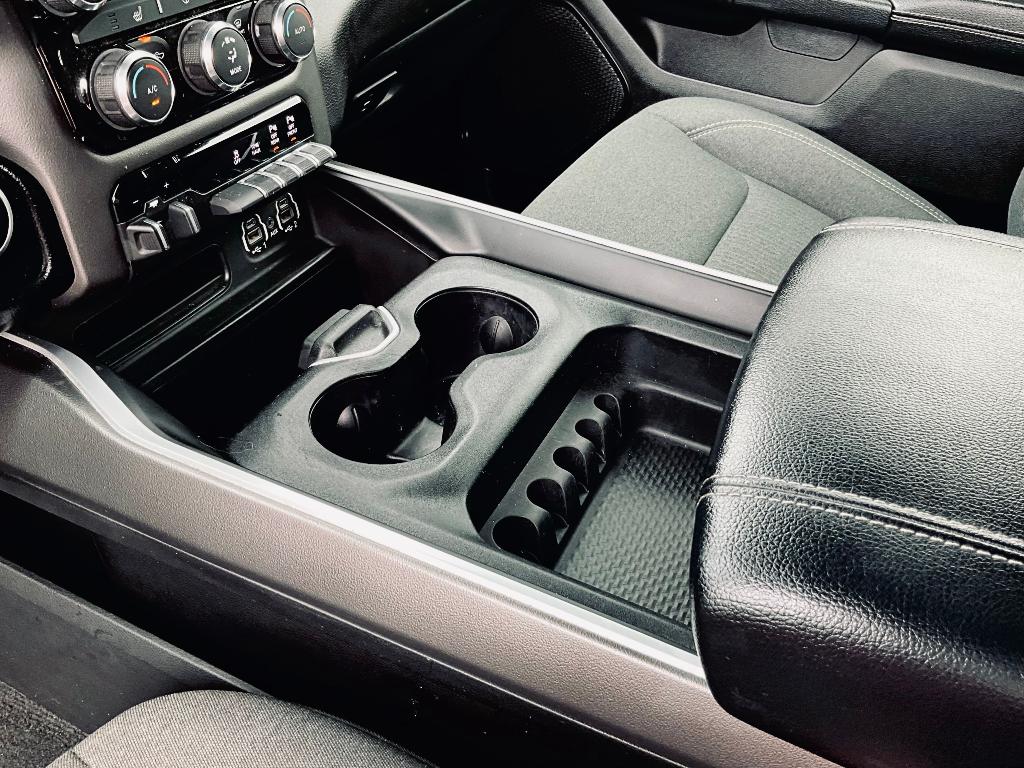 2021 RAM 1500 BIG HORN thumbnail 24