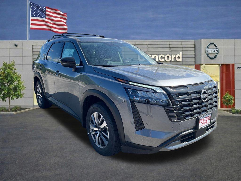 New 2026 Nissan Pathfinder SL
