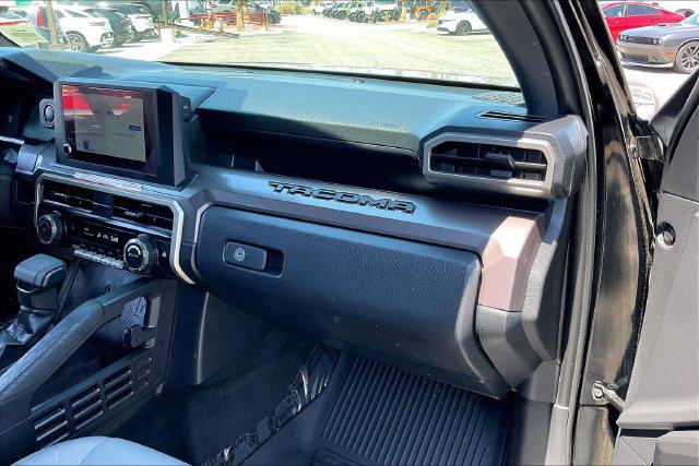 2026 Toyota TACOMA SR5 缩略图 16