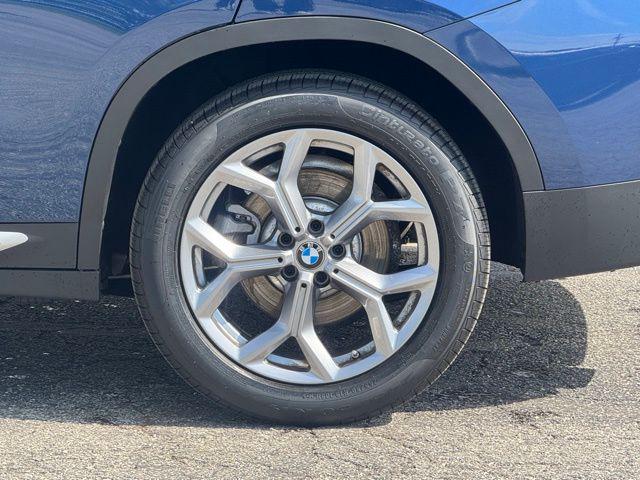 صورة 4 لـ 2025 BMW X4 XDRIVE30I