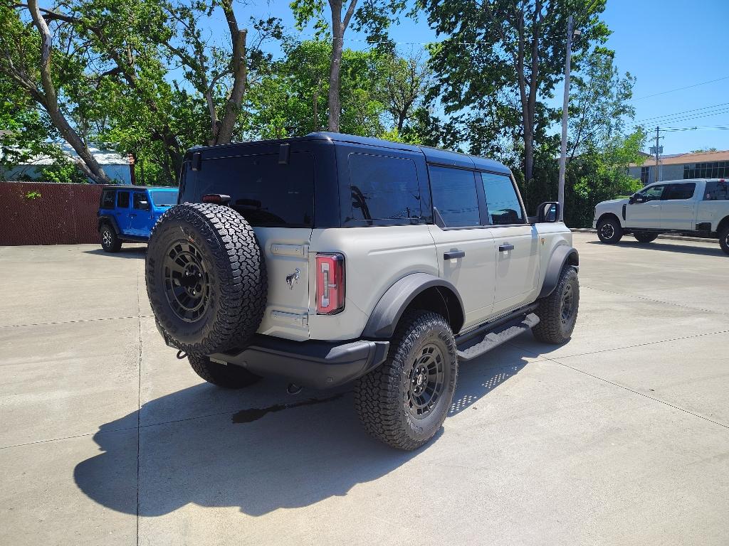 FORD BRONCO BADLANDS - 6