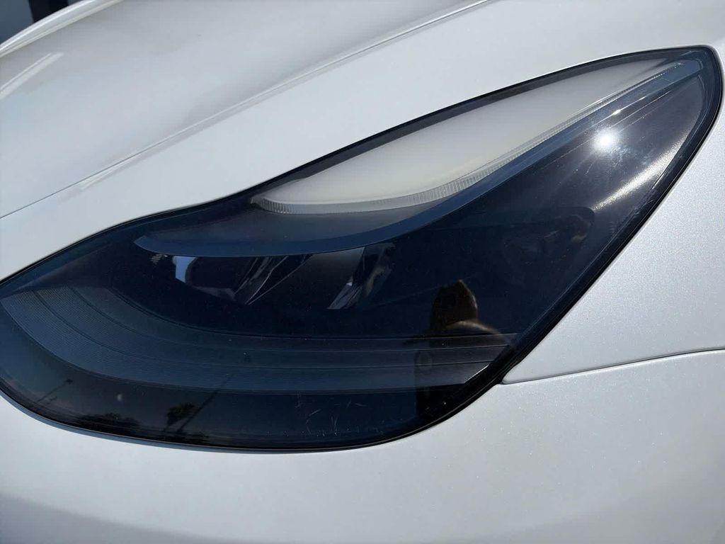2024 Tesla MODEL Y LONG RANGE DUAL MOTOR ALL-WHEEL DRIVE photo 2
