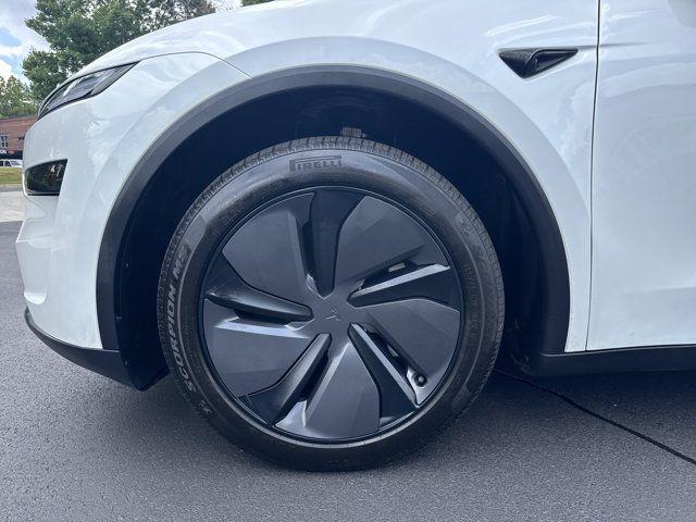2026 Tesla MODEL Y thumbnail 11