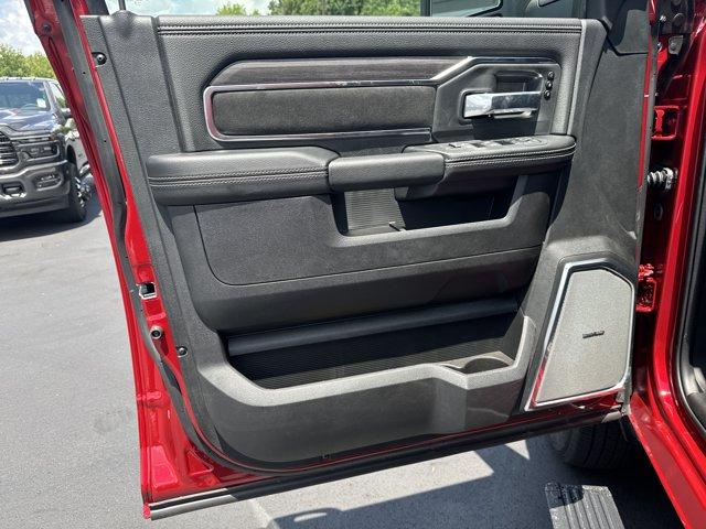صورة 10 لـ 2026 RAM 3500 LARAMIE