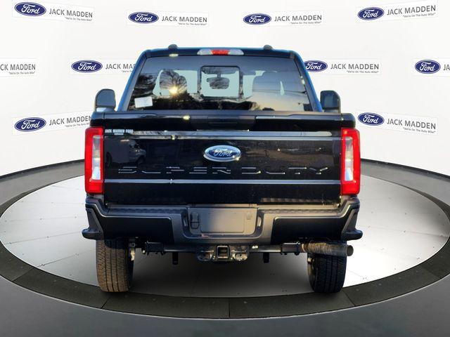 2026 FORD F-350 XLT — фото 4