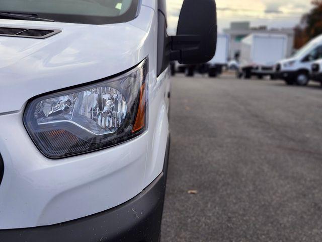 صورة 10 لـ 2026 FORD TRANSIT-250 BASE