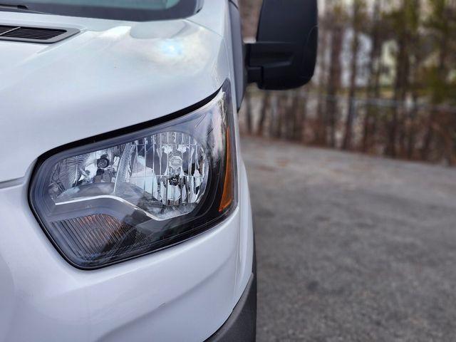 صورة 10 لـ 2026 FORD TRANSIT-350 148 WB MEDIUM ROOF CARGO