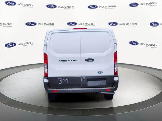 صورة 4 لـ 2026 FORD TRANSIT-250 BASE