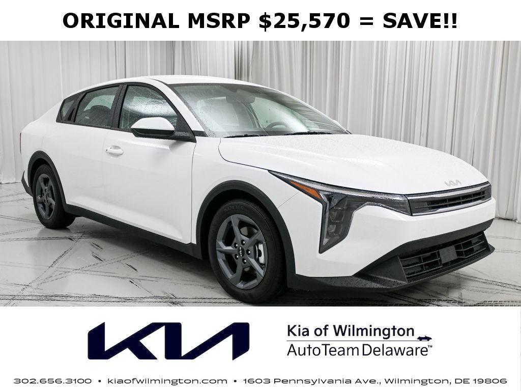 New 2026 Kia K4 LXS