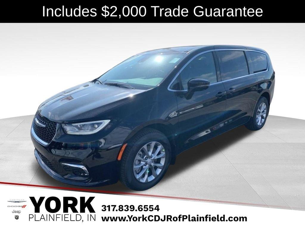 New 2026 Chrysler Pacifica Select