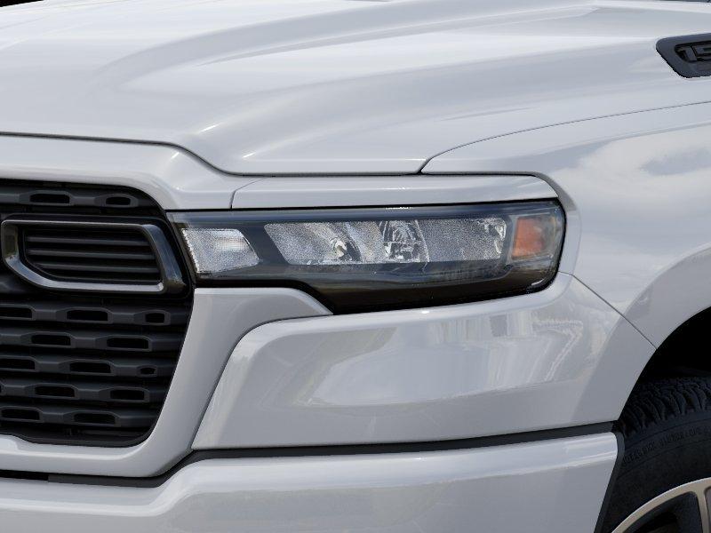 2026 RAM 1500 EXPRESS photo 6