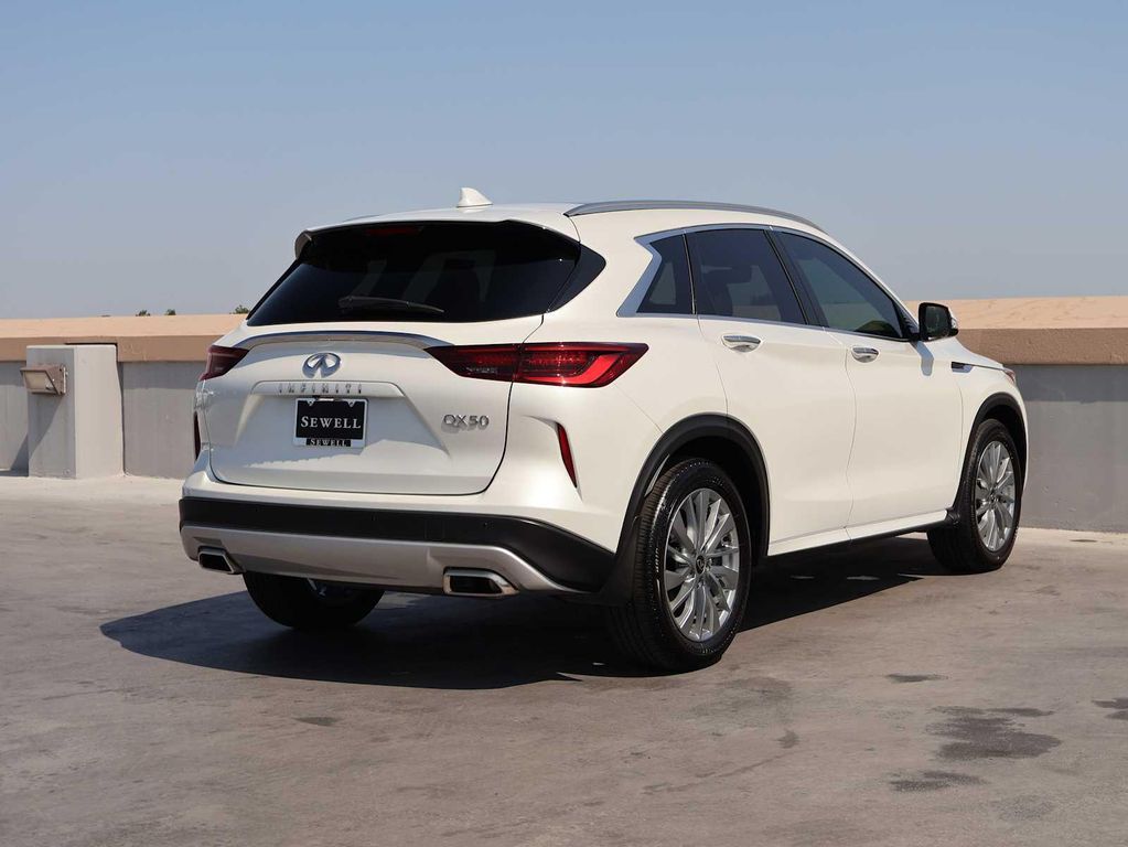 2023 Infiniti QX50 LUXE 照片 7