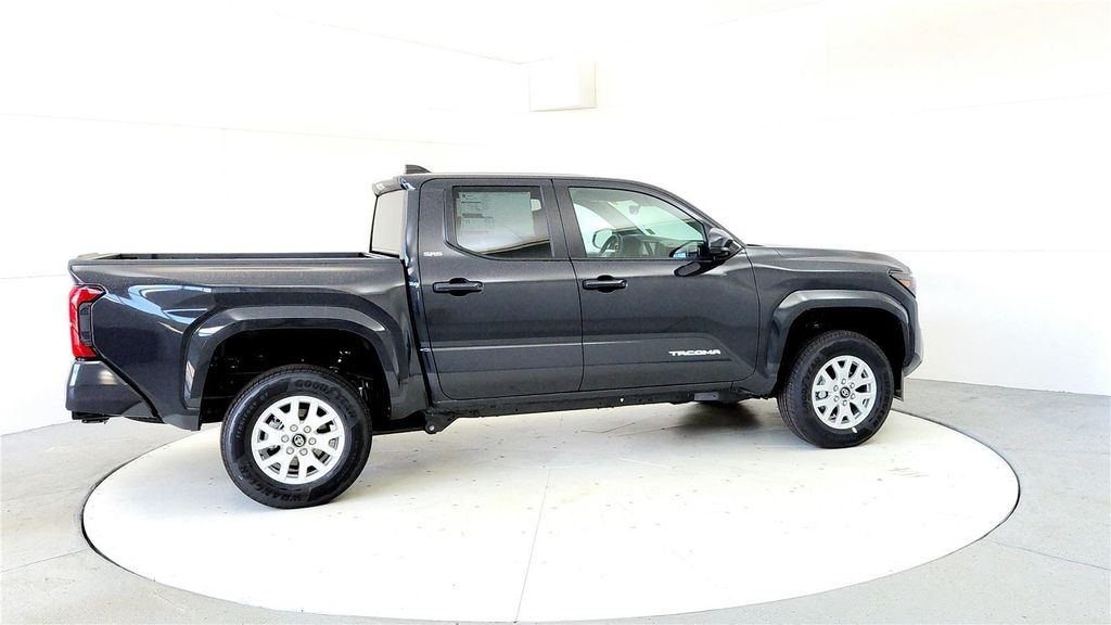 2026 Toyota TACOMA SR5 照片 6