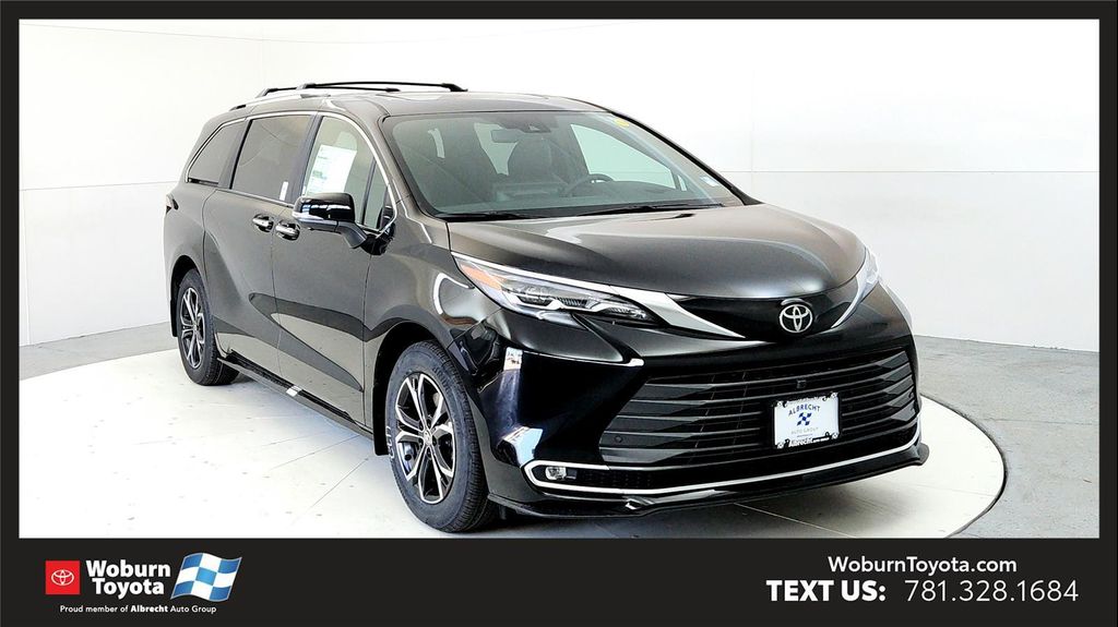 New 2026 Toyota Sienna Platinum