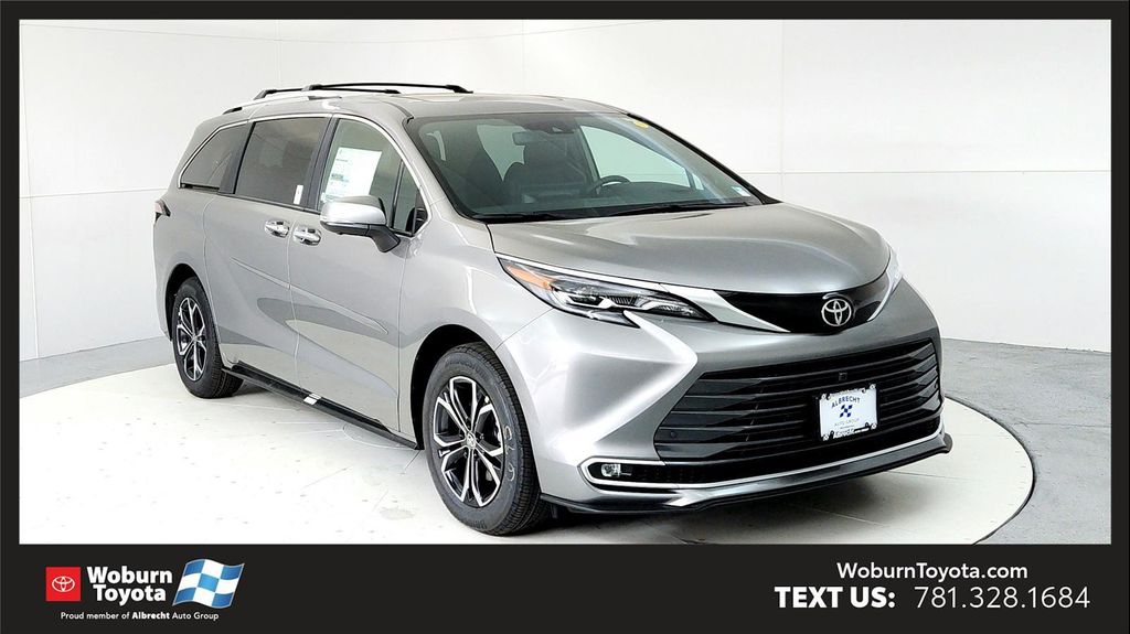 New 2026 Toyota Sienna Platinum