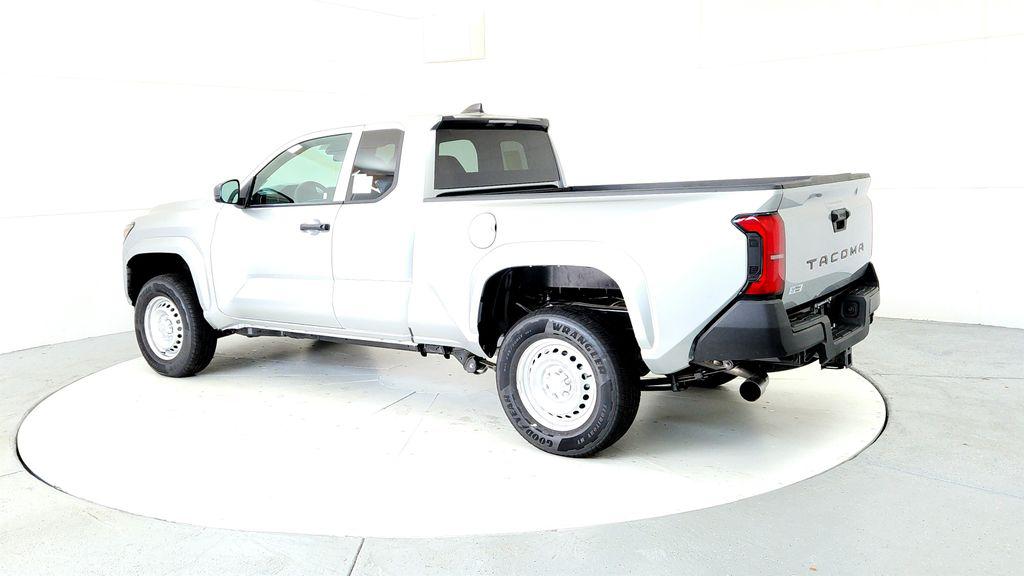 2026 Toyota TACOMA SR — фото 4