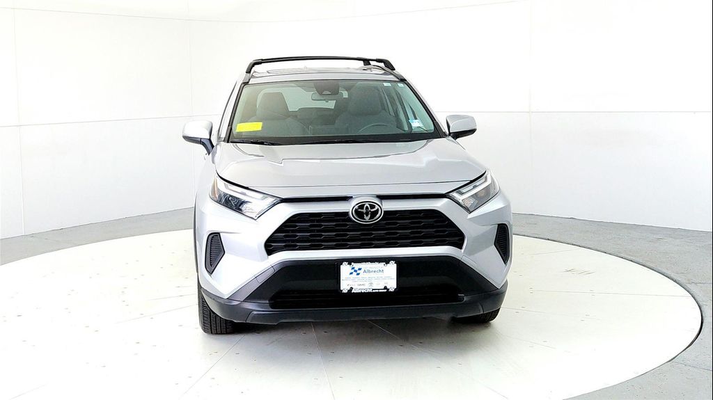 TOYOTA RAV4 - 8